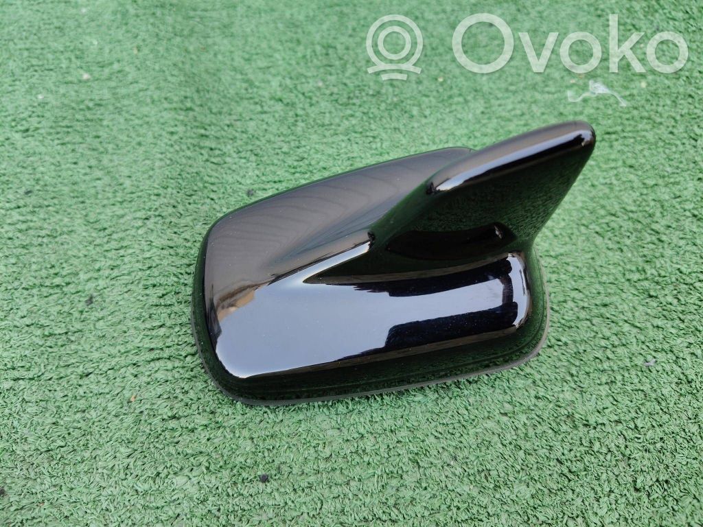 Audi Q3 F3 Radion antenni 