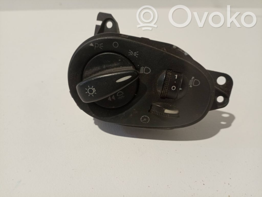 Ford Focus Light switch 