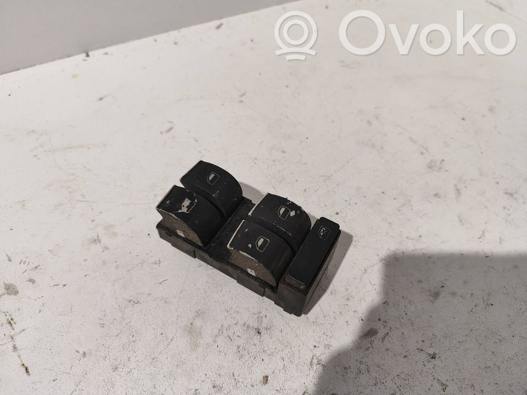 Audi A4 S4 B6 8E 8H Interrupteur commade lève-vitre 