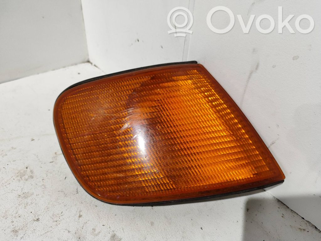 Audi 100 S4 C4 Front indicator light 