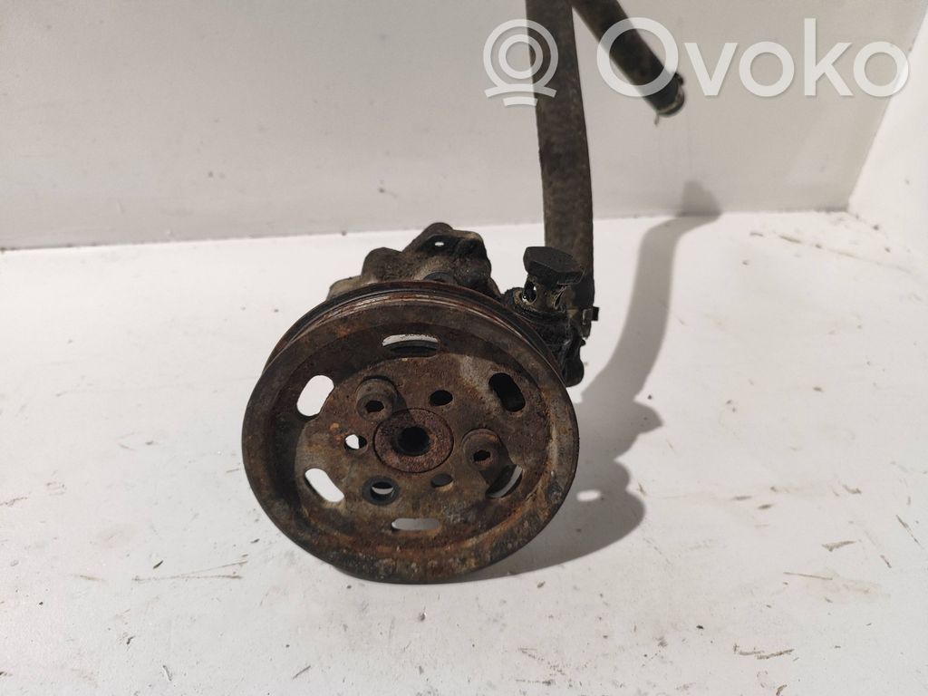 Audi A4 S4 B5 8D Pompa wspomagania 