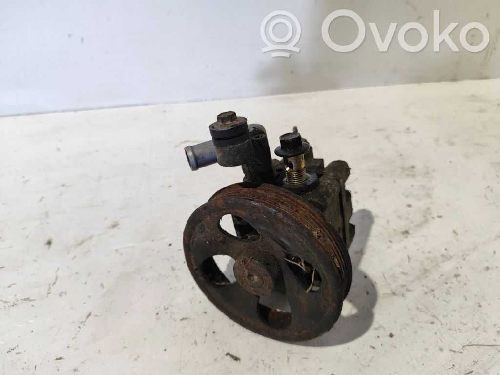 Subaru Outback Ohjaustehostimen pumppu 
