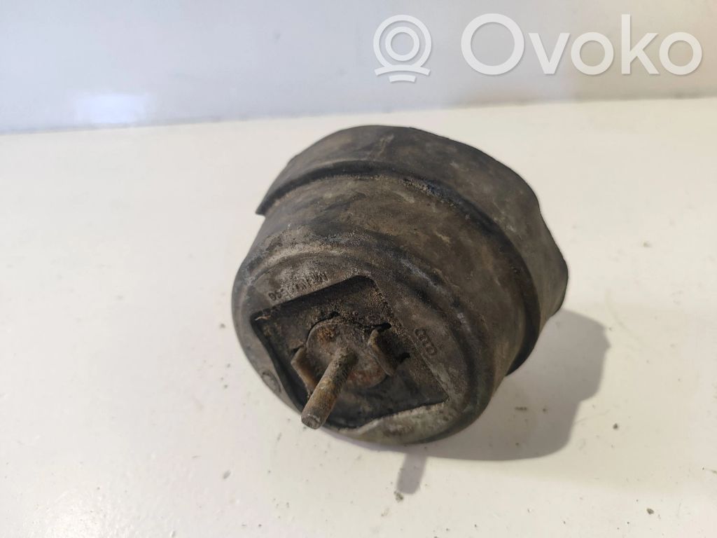 Engine mount bracket   8E0199379E,H10902120