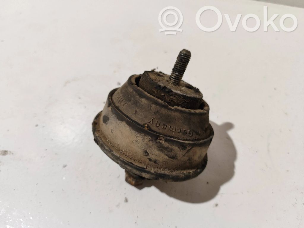 Engine mount bracket   3618246