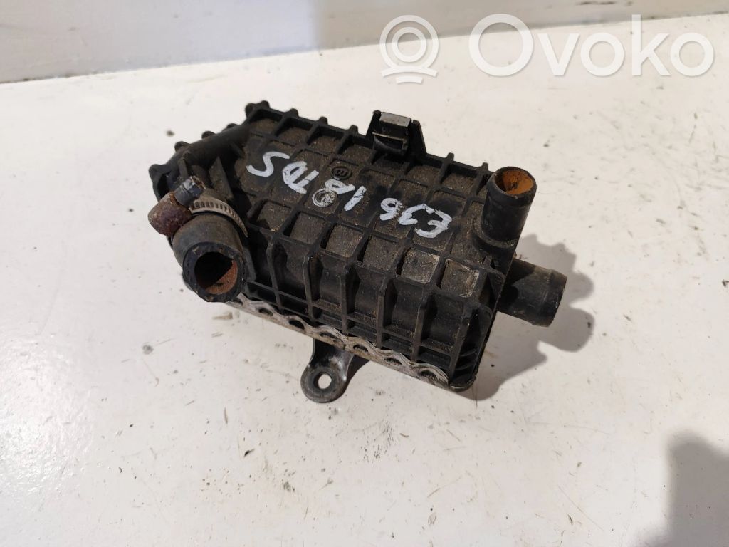 Oil filter mounting bracket   2245343,5989070101,2329820001