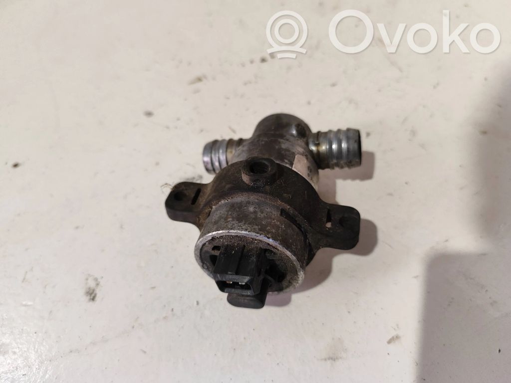 BMW 3 E36 Laisvos eigos vožtuvas (reguliatorius) 