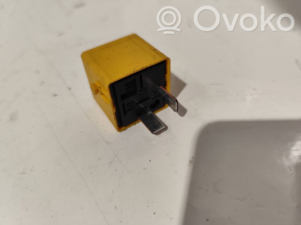 BMW X5 E53 Other relay 