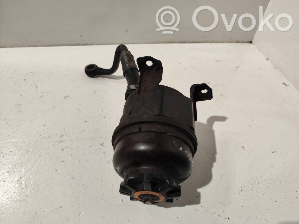 BMW 3 E36 Ohjaustehostimen nestesäiliö 