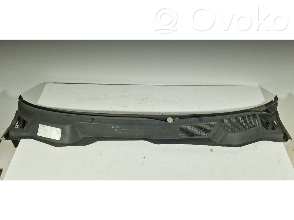 Opel Astra G Windshield trim 