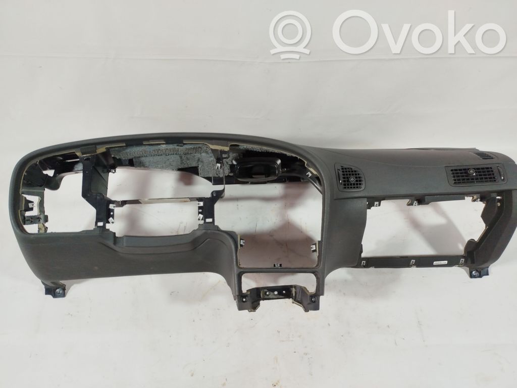 Saab 9-5 Panelis 