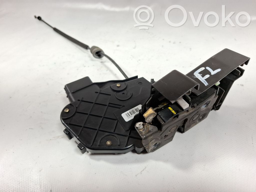 Volvo S40 Front door lock 