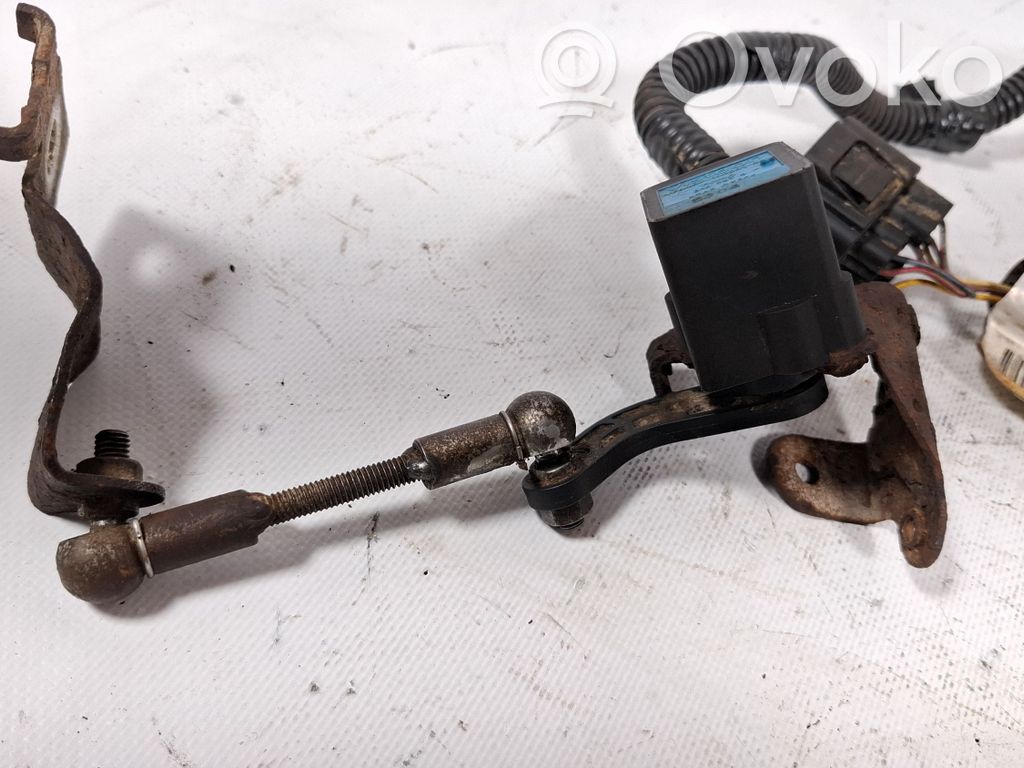 Headlight/headlamp level sensor   3M5F13D007CD,500267