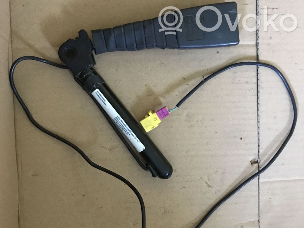Opel Vectra C Hebilla del cinturón de seguridad trasero 