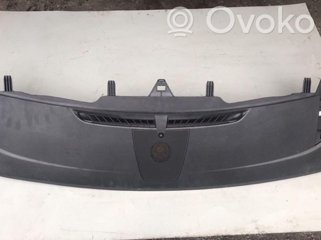 Opel Zafira C Отделка внутренней панели 