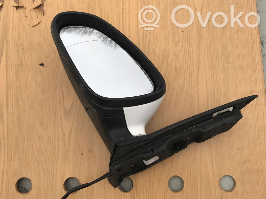 Opel Astra J Oglindă electrică ușă față 