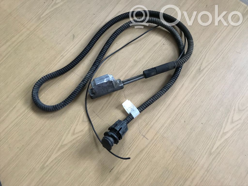 Opel Astra J Electric engine pre-heating system (optional) 