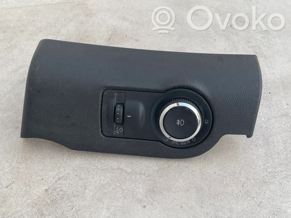 Opel Insignia A Light switch 
