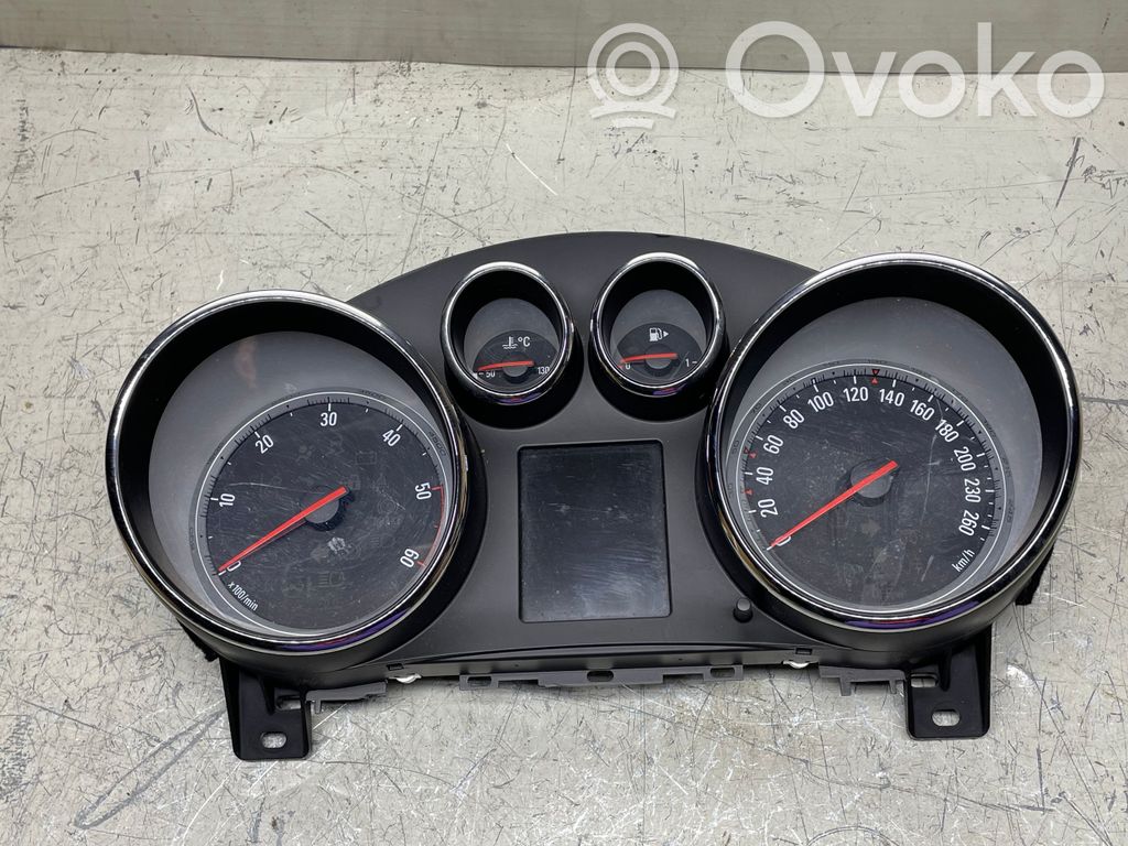 Opel Astra J Speedometer (instrument cluster) 