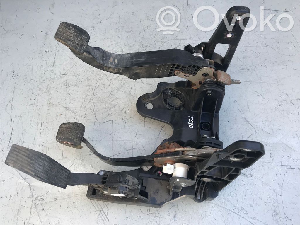 Opel Astra J Assemblage pédale 
