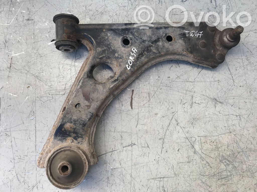 Opel Corsa D Рычаг 
