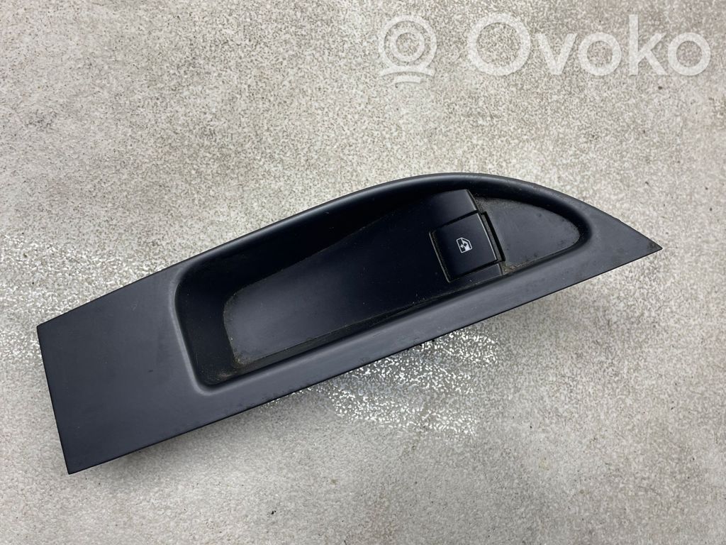 Opel Astra J Electric window control switch 