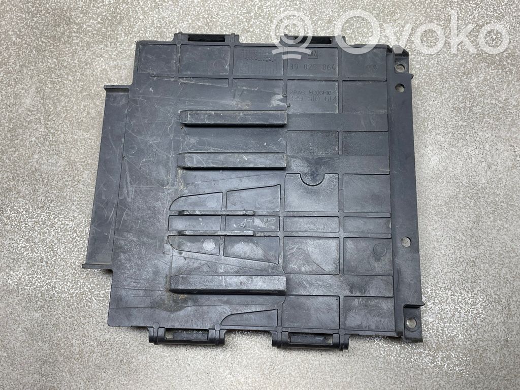 Opel Zafira C Engine control unit holder 