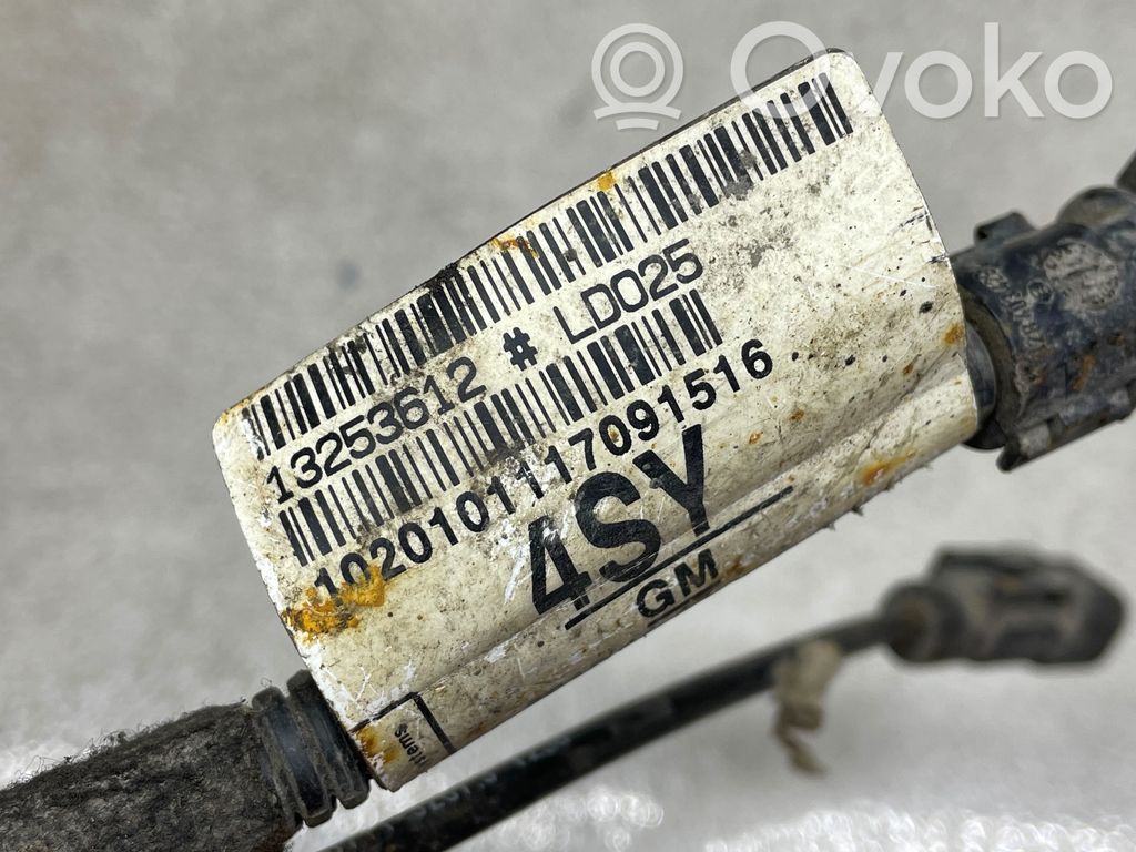 Opel Astra J Sensor de freno del ABS trasero 