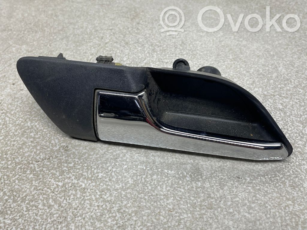Opel Zafira B Moldura del asa interior de la puerta trasera 