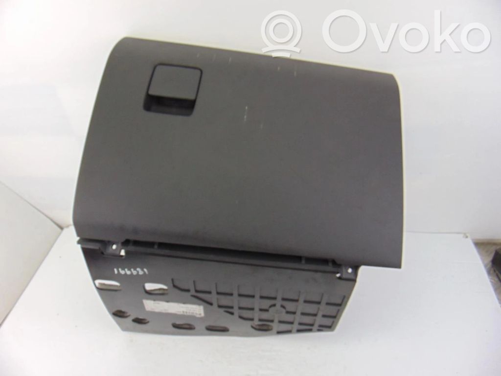 Guantera   13230453