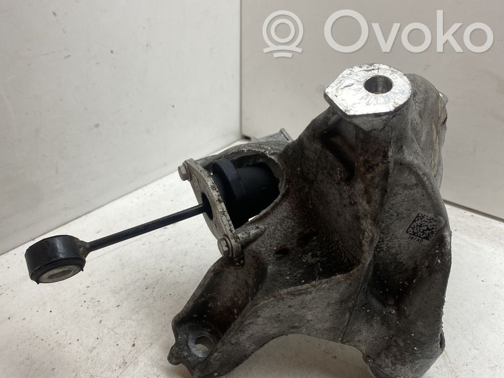 Audi A4 S4 B9 Engine mounting bracket 