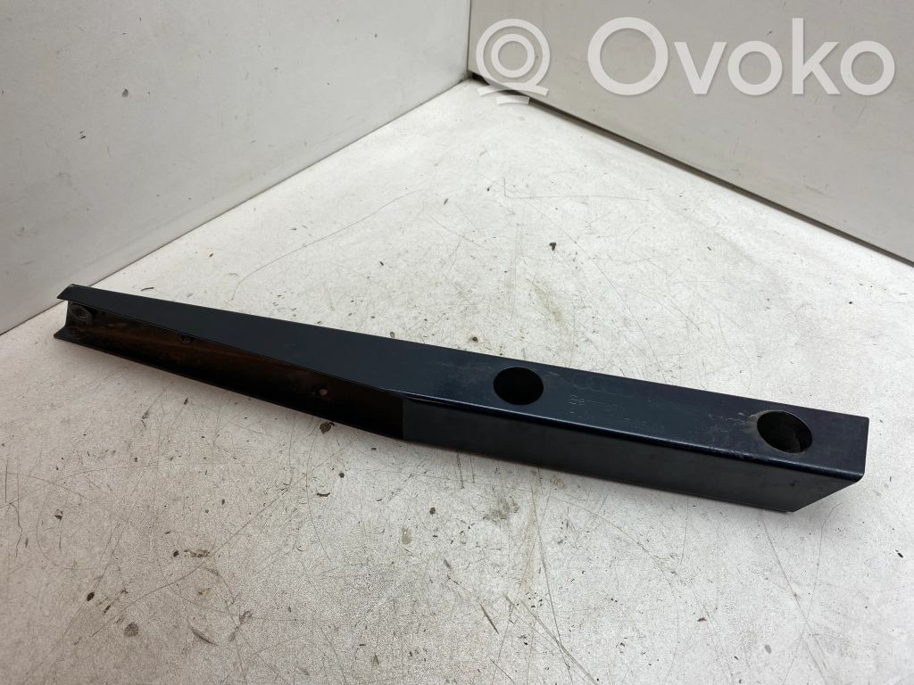 Audi A2 Fender mounting bracket 