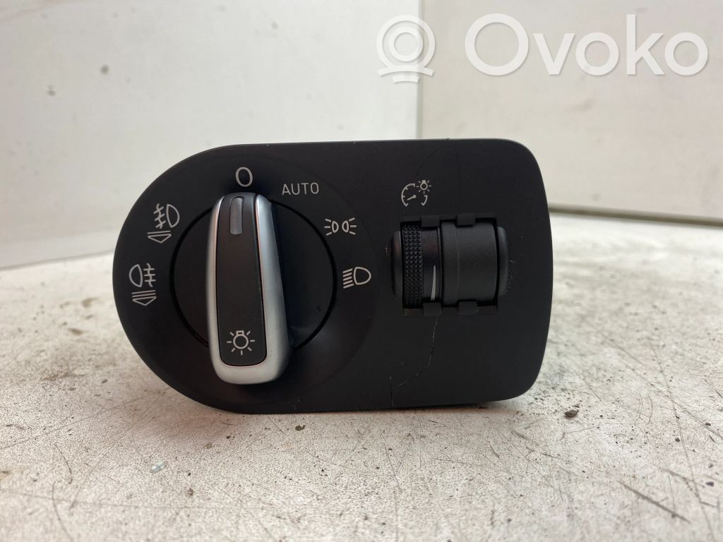 Audi Q3 8U Light switch 
