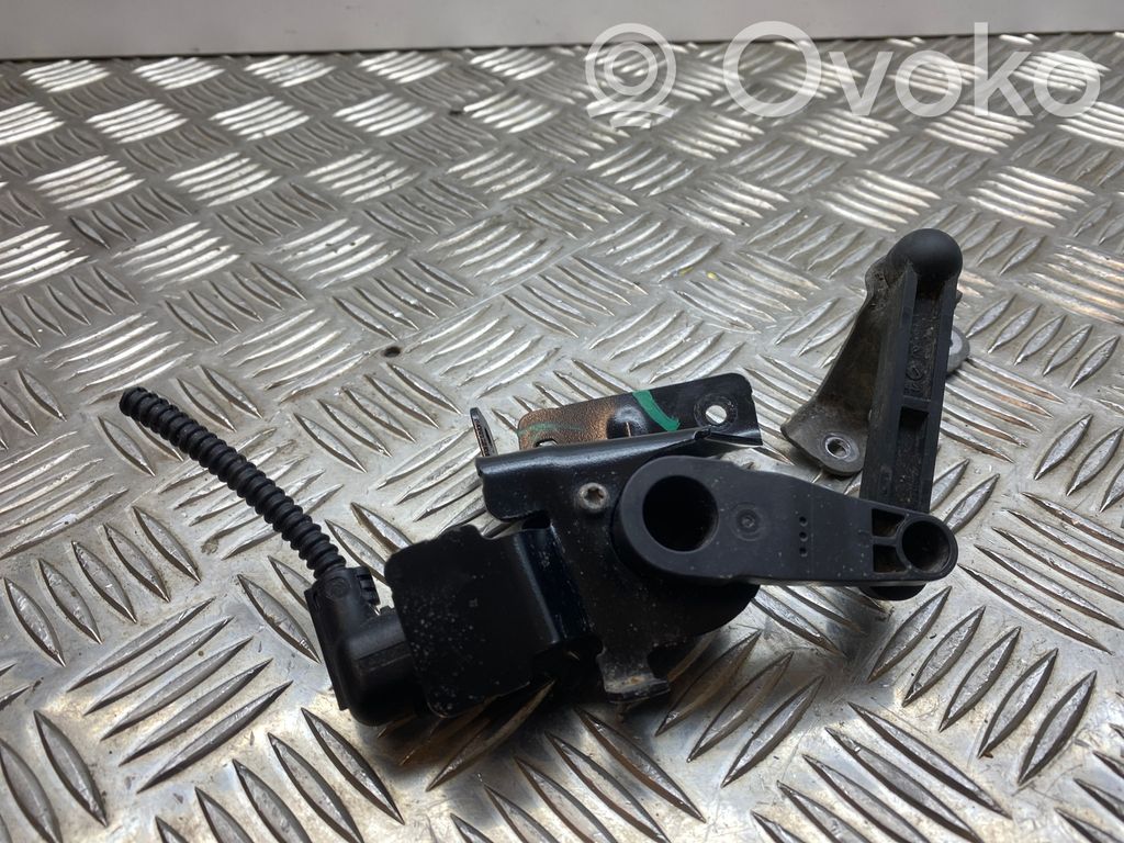 Audi A3 8Y Rear air suspension level height sensor 