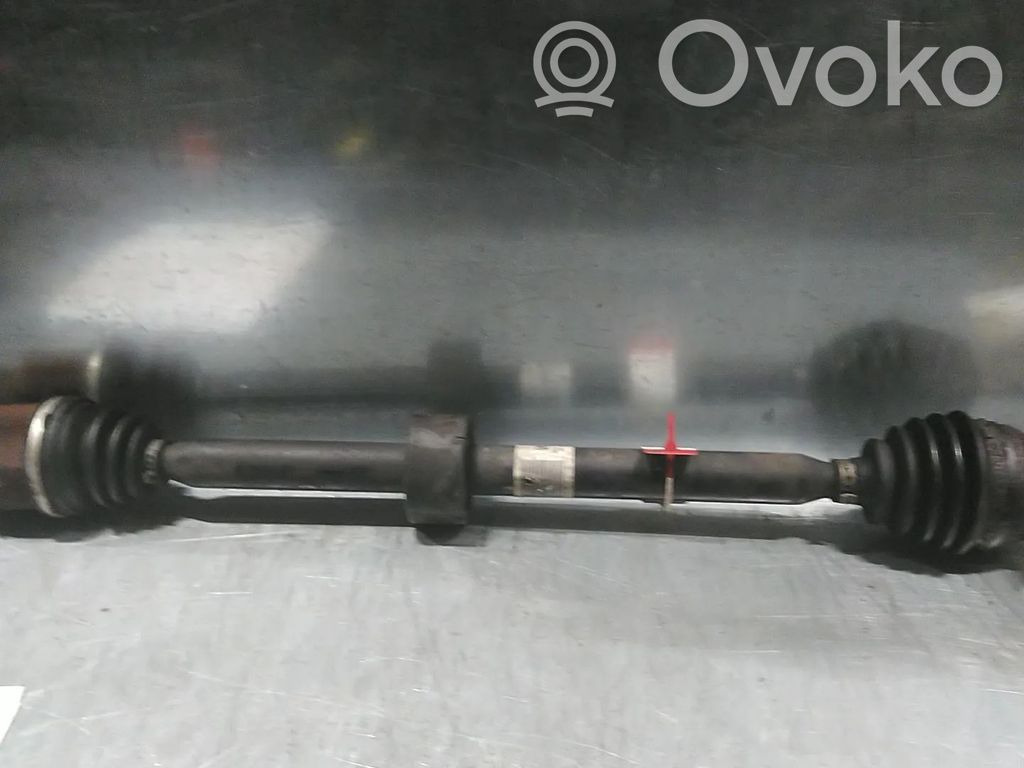 Opel Corsa D Priekinis pusašis 