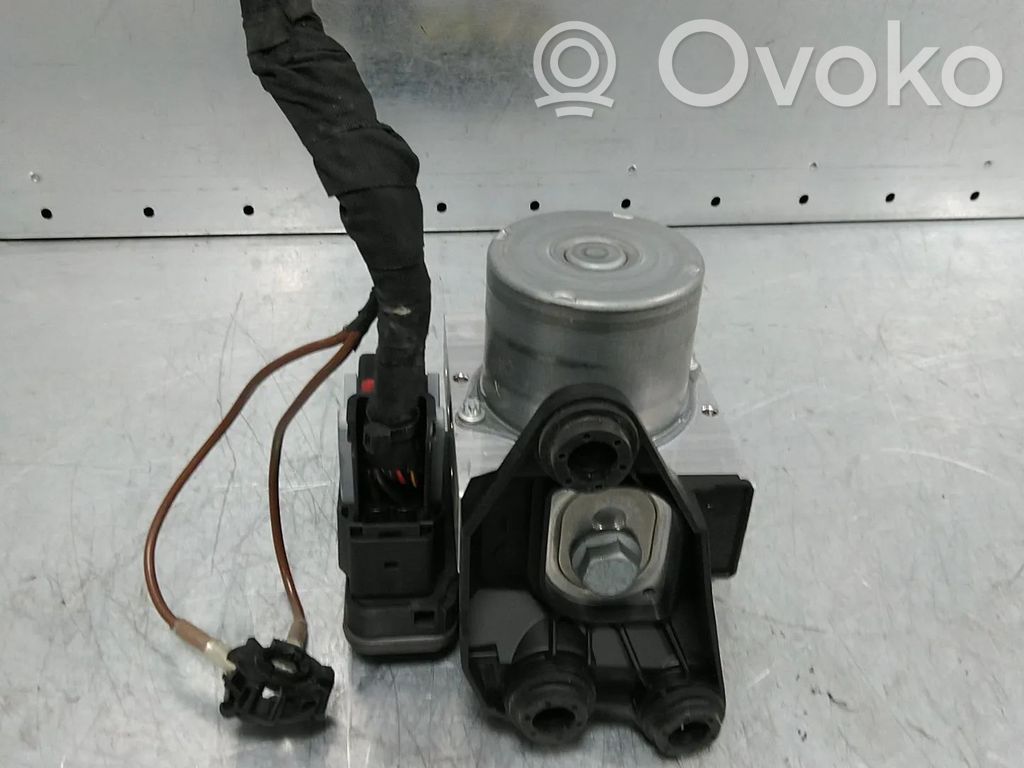 Audi A4 S4 B9 ABS-pumppu 
