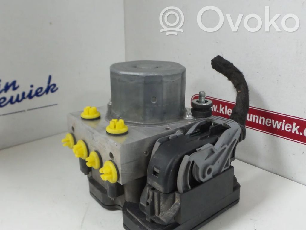 Opel Corsa E ABS bloks 