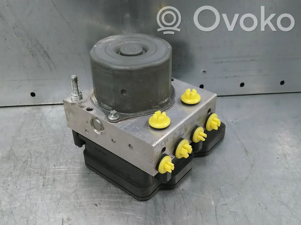 Opel Corsa E ABS bloks 