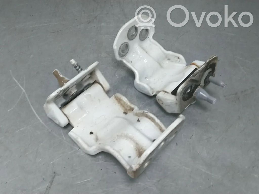Ford Transit Tailgate/trunk/boot hinge 
