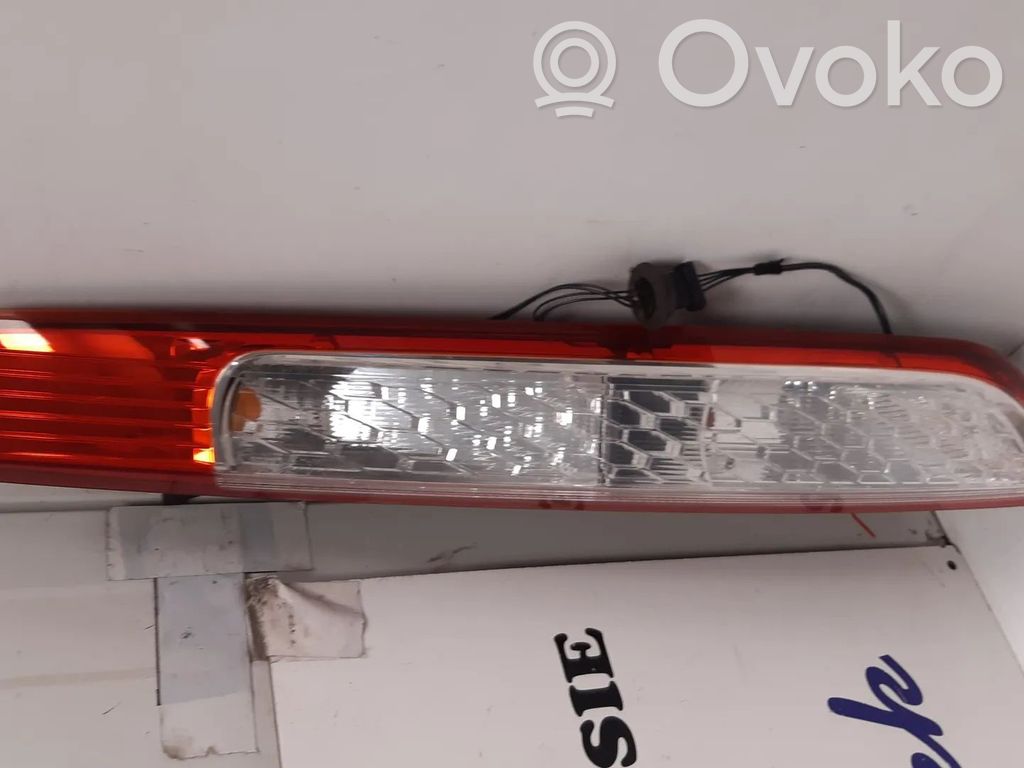 Ford Focus Aizmugurējais lukturis virsbūvē 