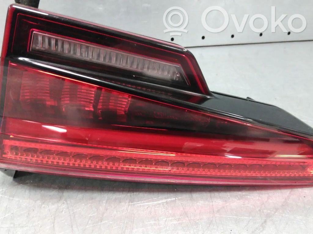 Audi A4 S4 B9 Lampa tylna 
