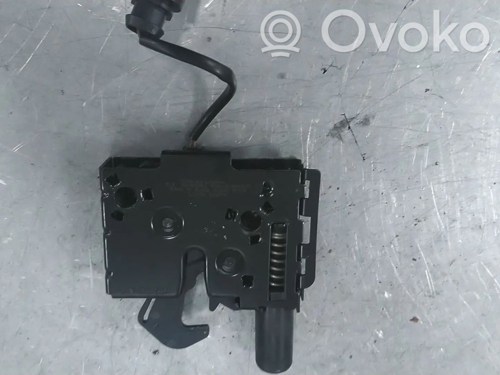Audi Q2 - Engine bonnet/hood hinges 