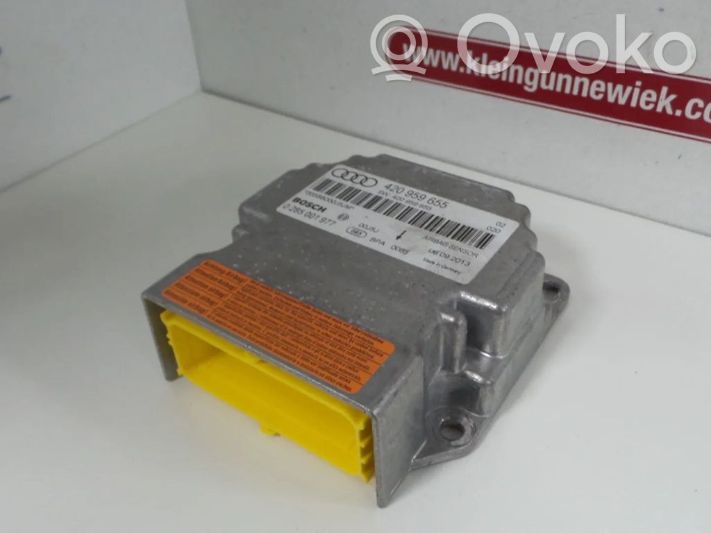 Audi R8 42 Airbag control unit/module 
