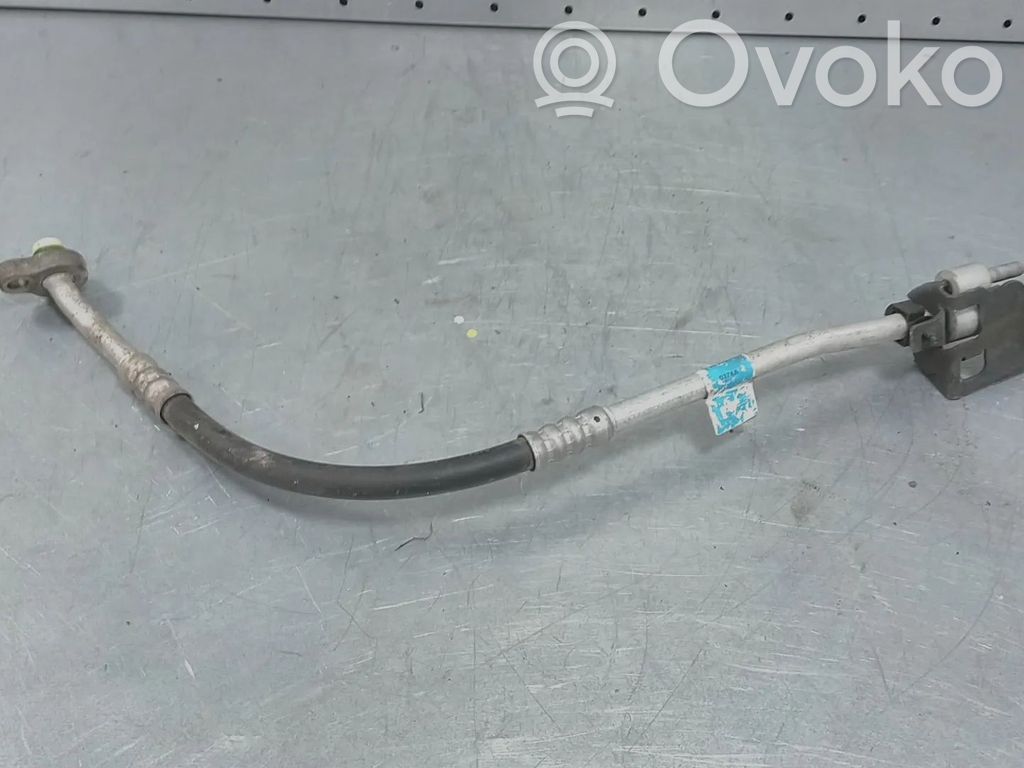 Ford Focus Ilmastointilaitteen putki (A/C) 