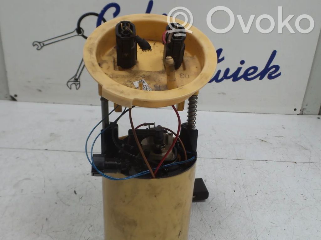 BMW 1 E81 E87 Bomba interna de combustible 