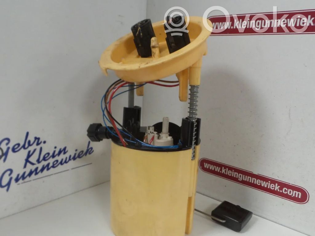 BMW 1 E81 E87 Bomba interna de combustible 