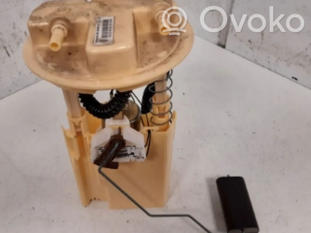 Renault Captur Bomba interna de combustible 