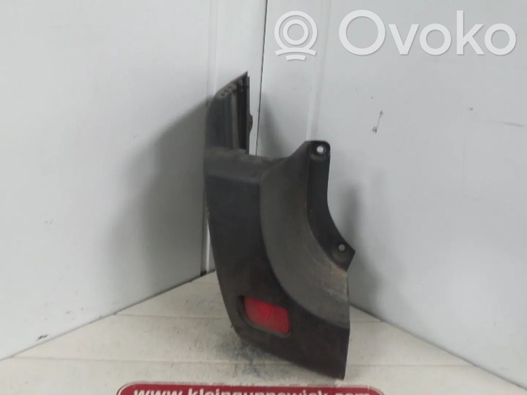 Rear bumper corner part panel trim