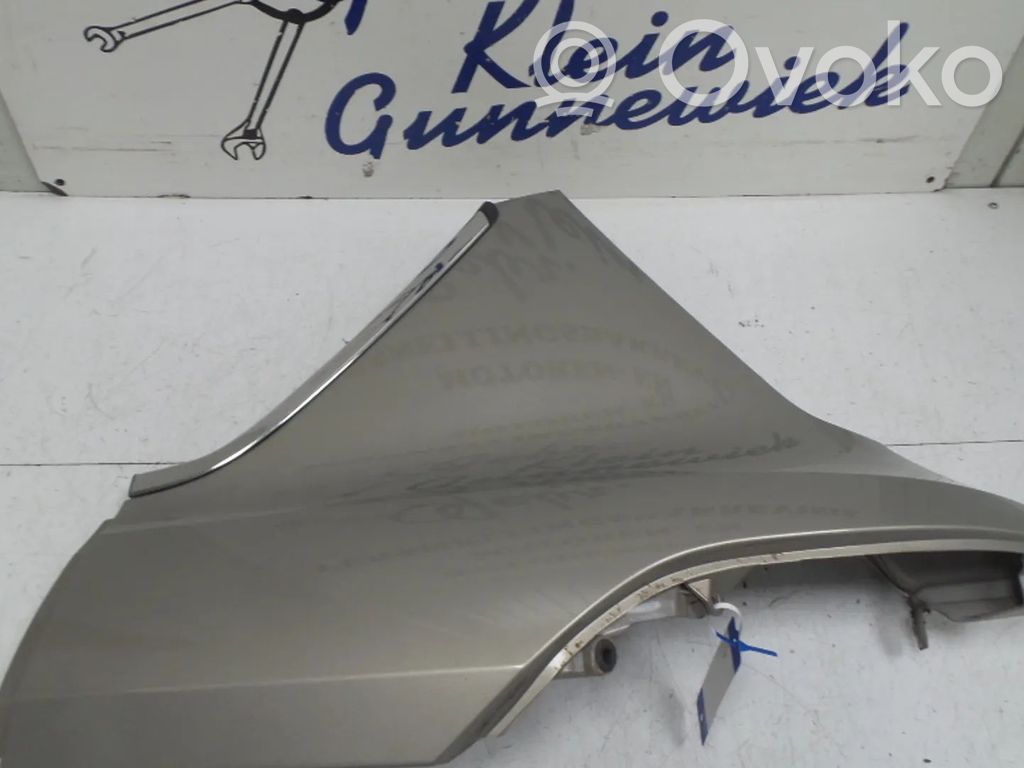 Ford B-MAX Aizmugurējā stikla apdare 