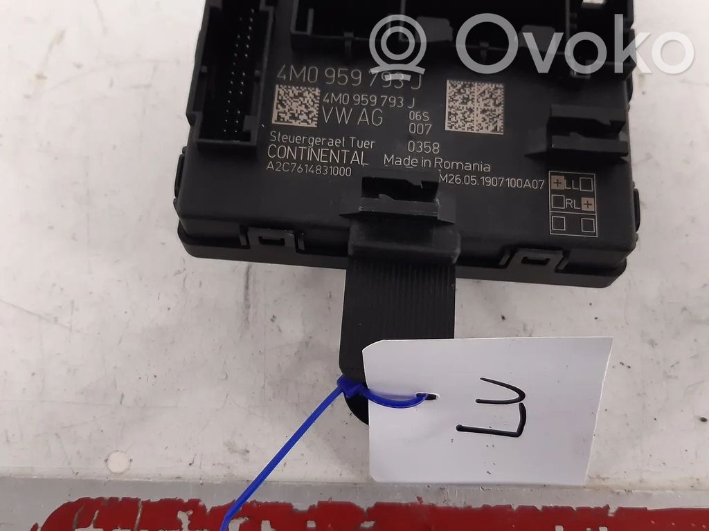 Door control unit/module   4M0959793J
