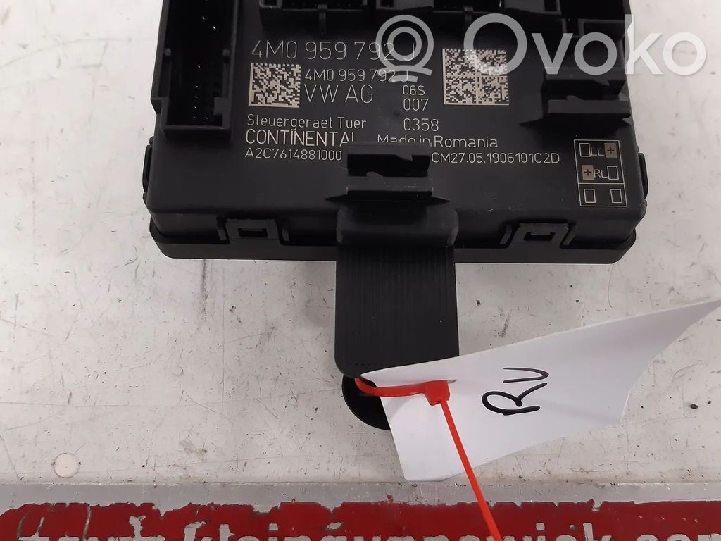 Door control unit/module   4M0959792J